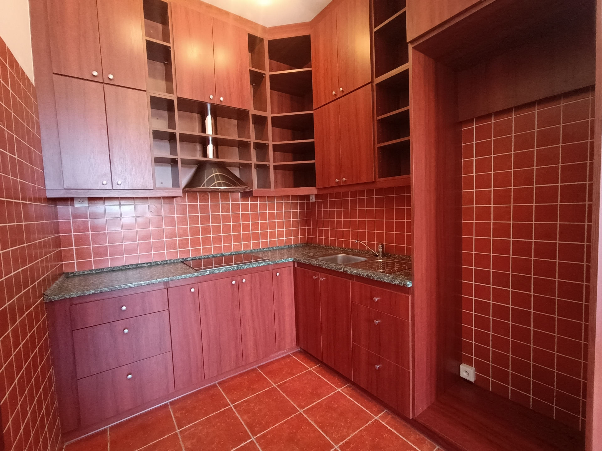 PRONAJATO - BYT 2+KK, 37 m2